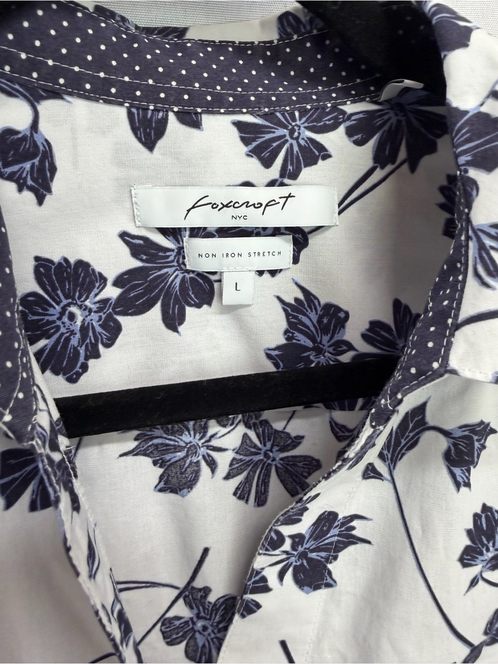 Foxcroft White Blue Floral Buttondown Top No Iron Stretch Cotton Large - Picture 4 of 7